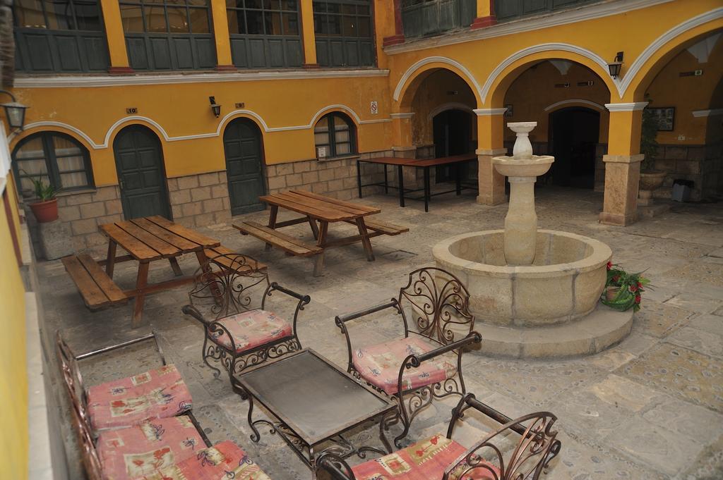 Hostal La Casona โปโตซี ภายนอก รูปภาพ