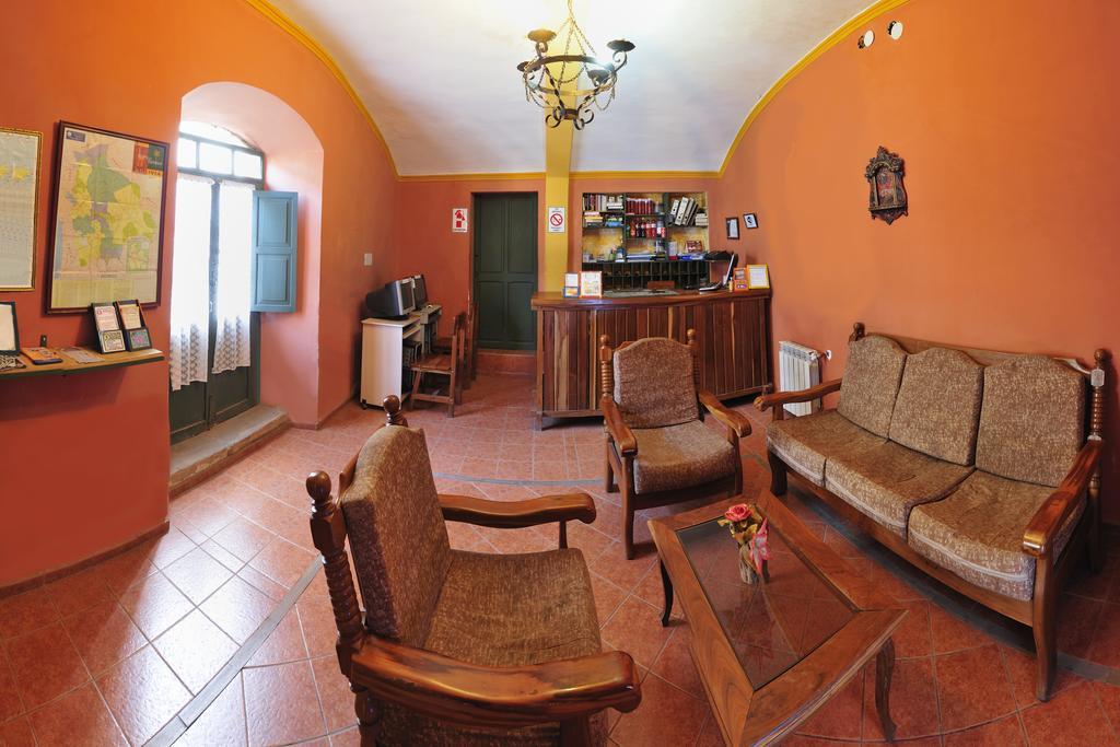 Hostal La Casona โปโตซี ภายนอก รูปภาพ